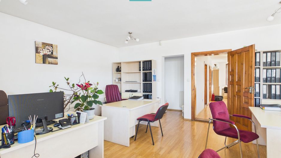 Vilă P+E, 299 mpu, Zona Bucovinei - Poză 17