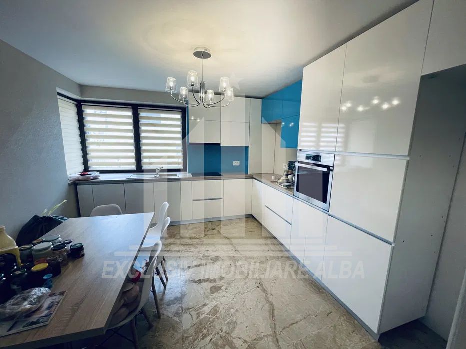 Casa de vanzare ultrafinisata, Lipoveni - Poză 3