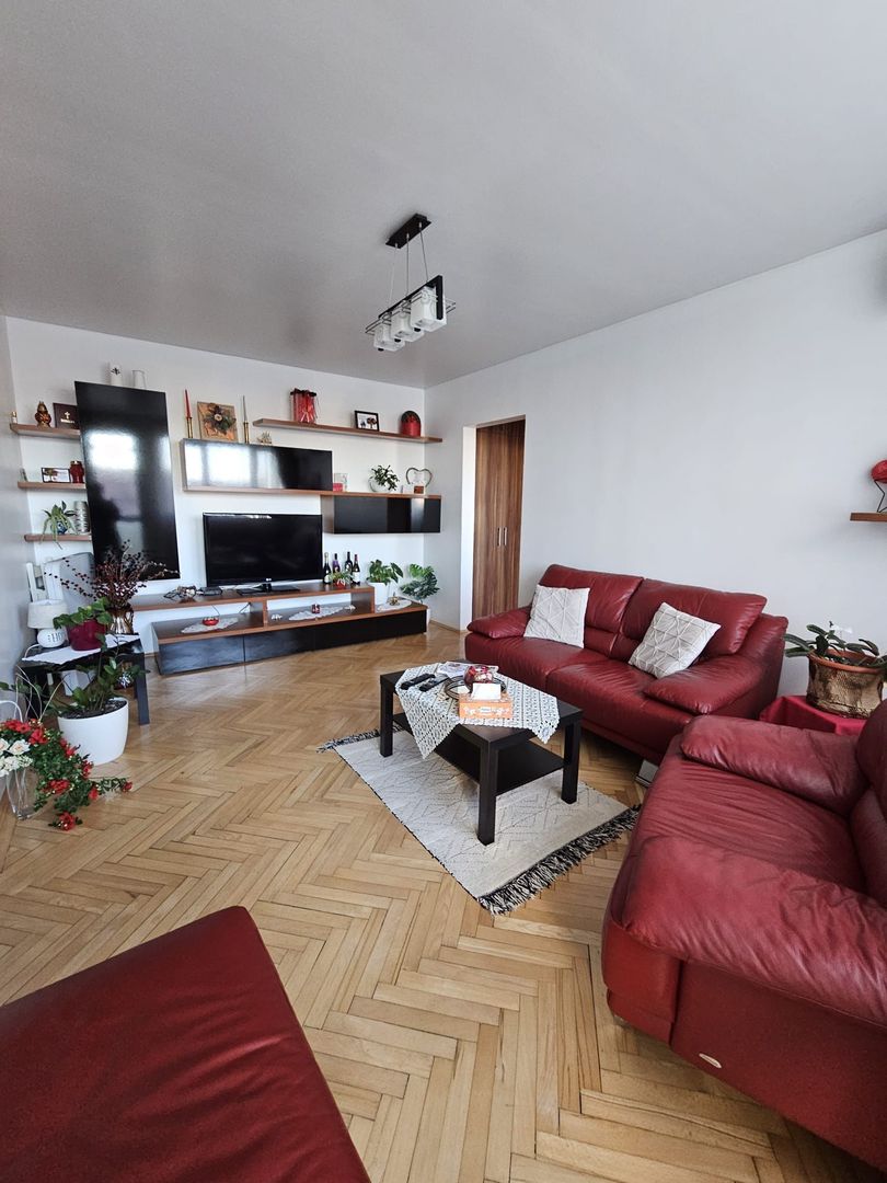 AP. 2 CAMERE 1 MAI, RENOVAT, COMPLET MOBILAT/UTILAT, COMISION 0% - Poză 3