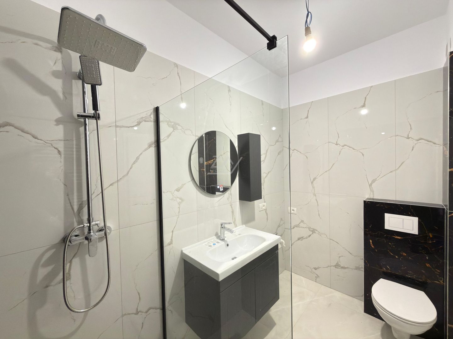 Decomandat. Loc de parcare. Spatiu depozitare pod. - Poză 7