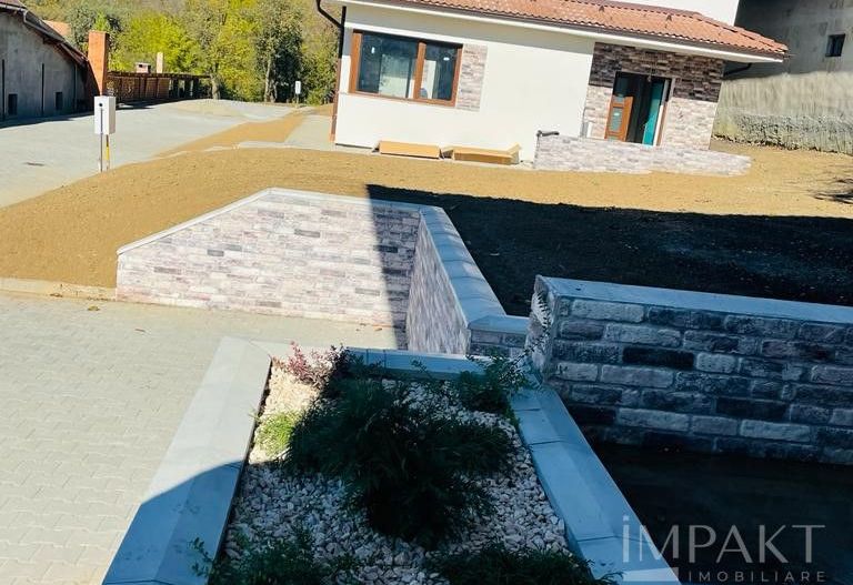 Ansamblu de 3 case la vanzare  in Chinteni! - Poză 9