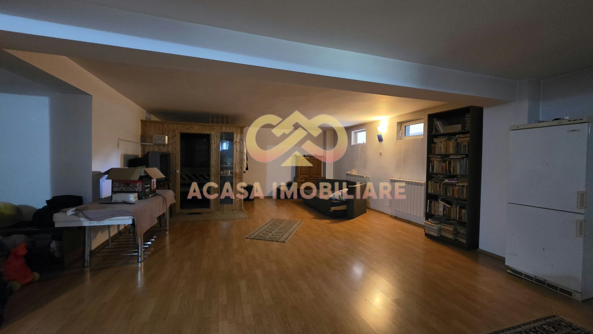 VILĂ SPAȚIOASĂ ÎN TĂTĂRAȘI | 450 MP | CURTE 400 MP - Poză 16