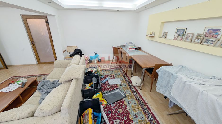 Vanzare Apartament 3 camere Curtea de Arges, Judetul ARGES - Poză 7