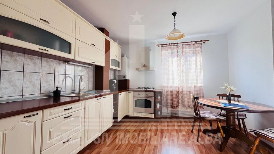 Apartament 3 camere etaj 1 Alba Iulia - Poză 5