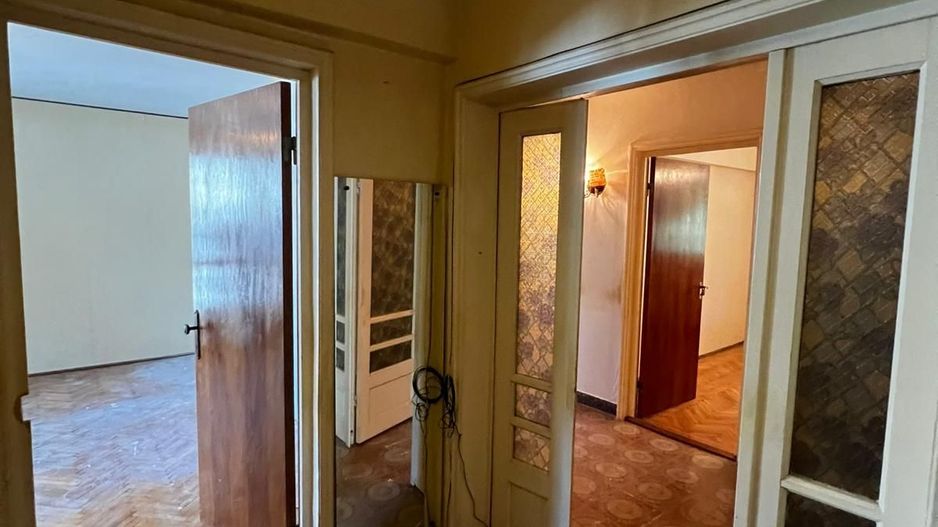 Tomis II | 3 camere decomandate | Garaj propriu | Boxă - Poză 9