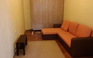 🏡 Vând apartament cochet cu 2 camere, la curte comună – zona Sinaia - Poză 4
