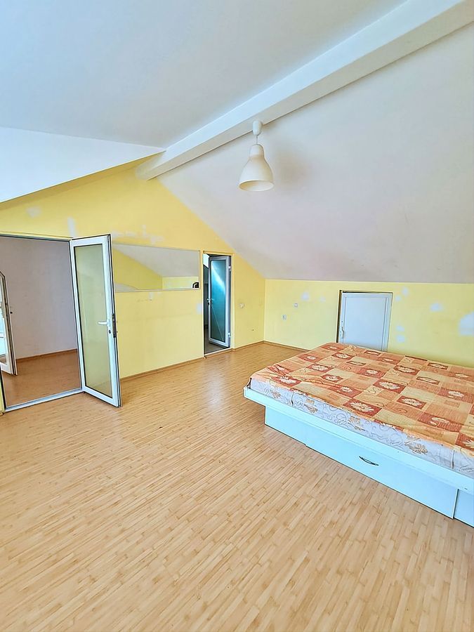 Casa in zona centralain vecinatatea padurii - Poză 13