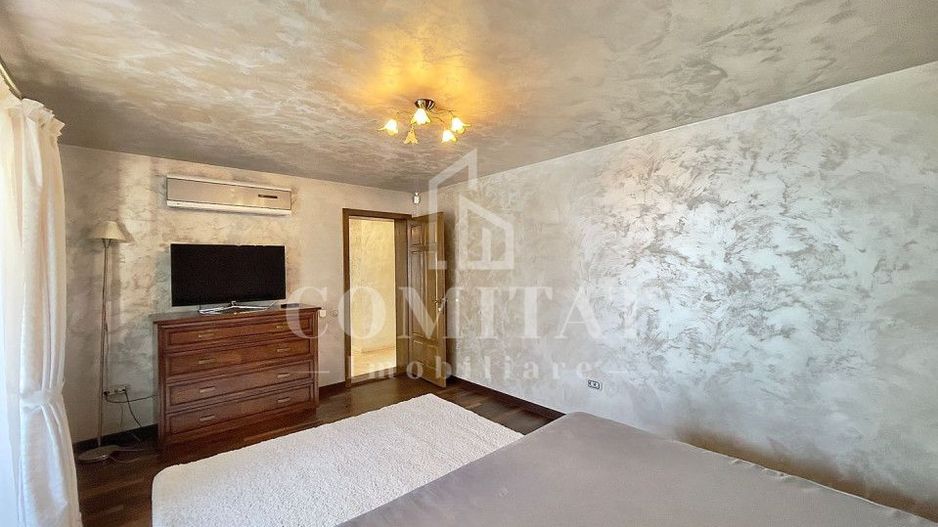 Vilă cu 6 camere de închiriat în cartierul Faget - Poză 13