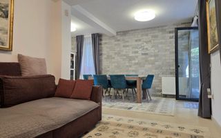 Casă modernă de vânzare, curte, 6 camere, parcare, Zona Vivo, Florești - Poză 5
