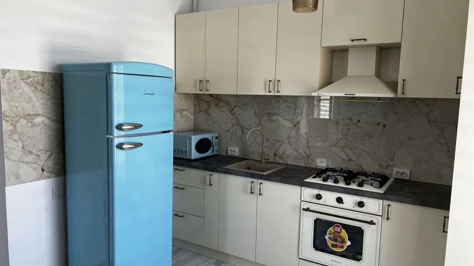 AP. 2 CAMERE- ANDRONACHE, PARCARE INCLUSA, CENTRALA, NEGOCIABIL - Poză 4