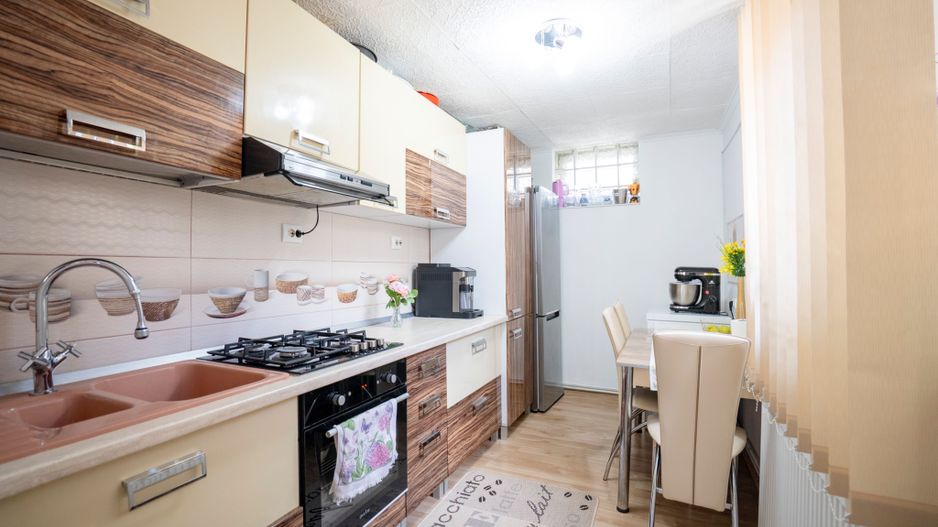 Casa ULTRACENTRAL 3 camere Oradea - Poză 5