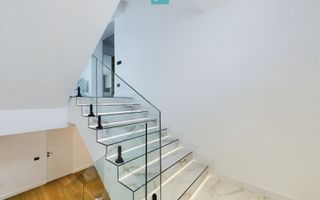 WATERFRONT VILLA 2024 POOL - Poză 4