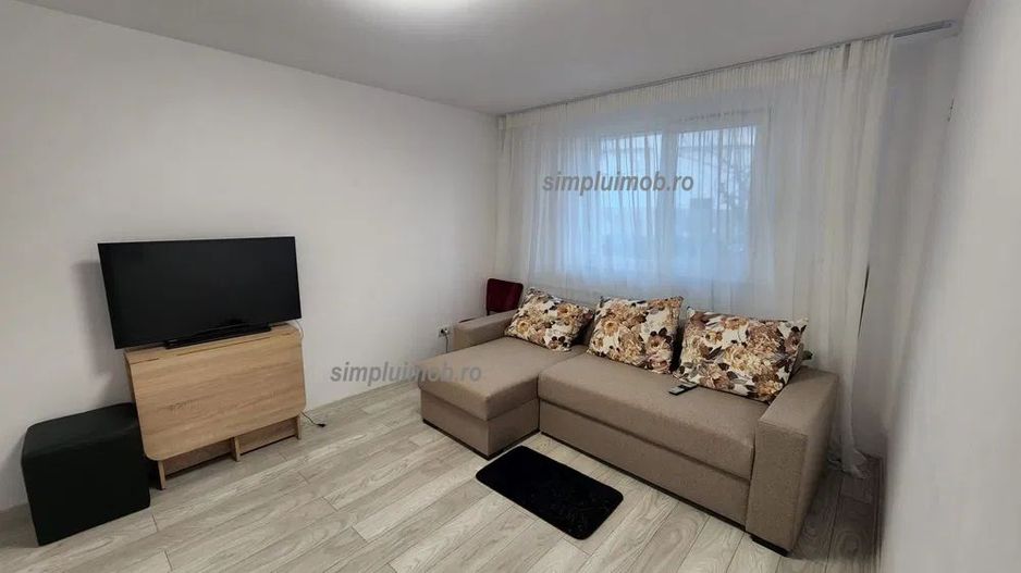 Decomandat 2 camere renovat complet Mega Mall - Poză 1