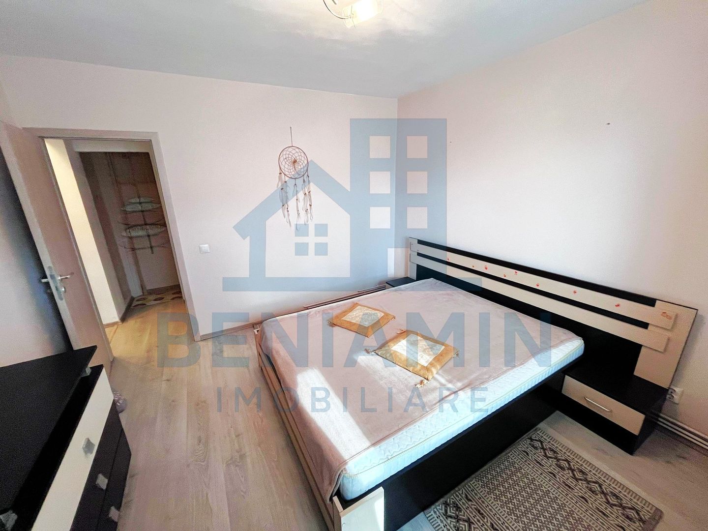 Apartament 2 Camere Decomandat Etaj 1 cu centrala -Tractorul-Mobilat - Poză 8