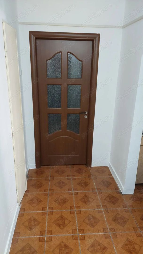 BRASADAS vinde ap 2 cam PARTER Careiului Shopping City. - Poză 4