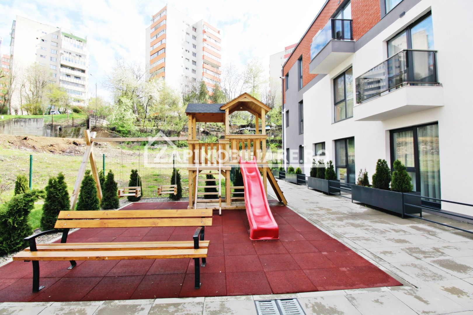 Ap 2 camere Lux - Crinului Residence - loc parcare subteran - Poză 3