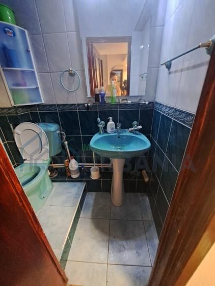 Închiriez apartament modern cu 4 camere, decomandat, complet mobilat și utilat, - Poză 2