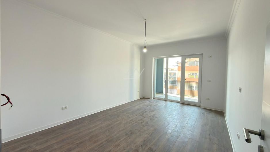 Bloc finalizat. Decomandat. 2 balcoane. Spatiu pod. - Poză 2