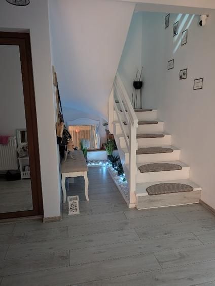 Casă P+M de vânzare în Șendreni – 162 mp, teren 700 mp,  partial mobilată - Poză 6