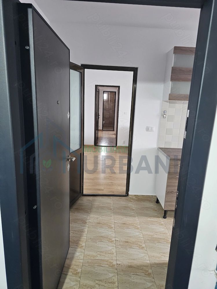 Apartament semidecomandat cu 3 camere, zona Zimbru, Iași - Poză 2