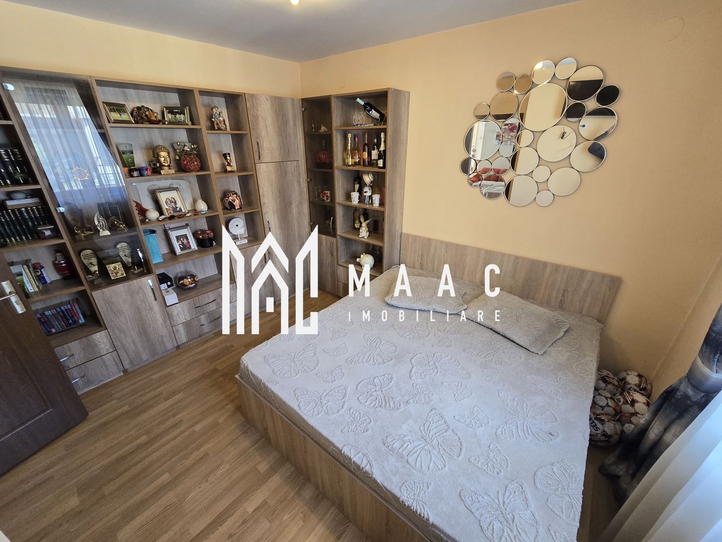 Vila 5 camere moderna 300 mp teren Zona Tineretului - Poză 17