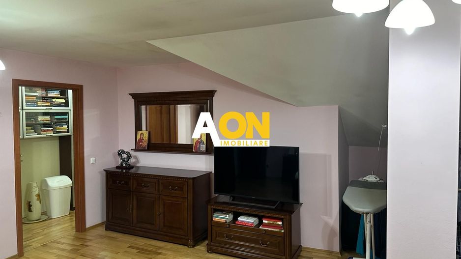 Apartament 3 Camere Zona Cetate, cu Scara Interioara - Poză 1