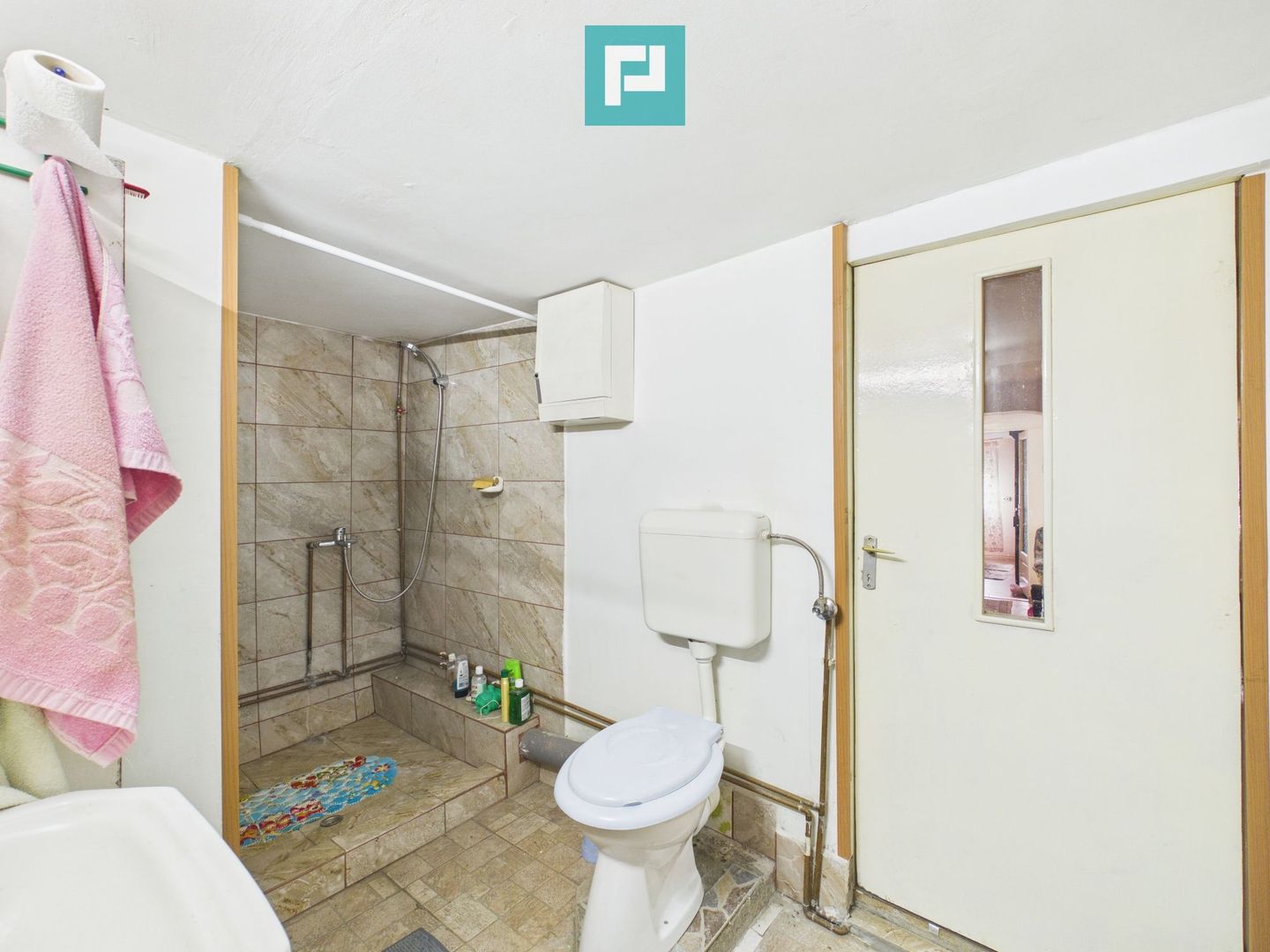 Casă cu 3 camere și teren generos în Drauț - Poză 2