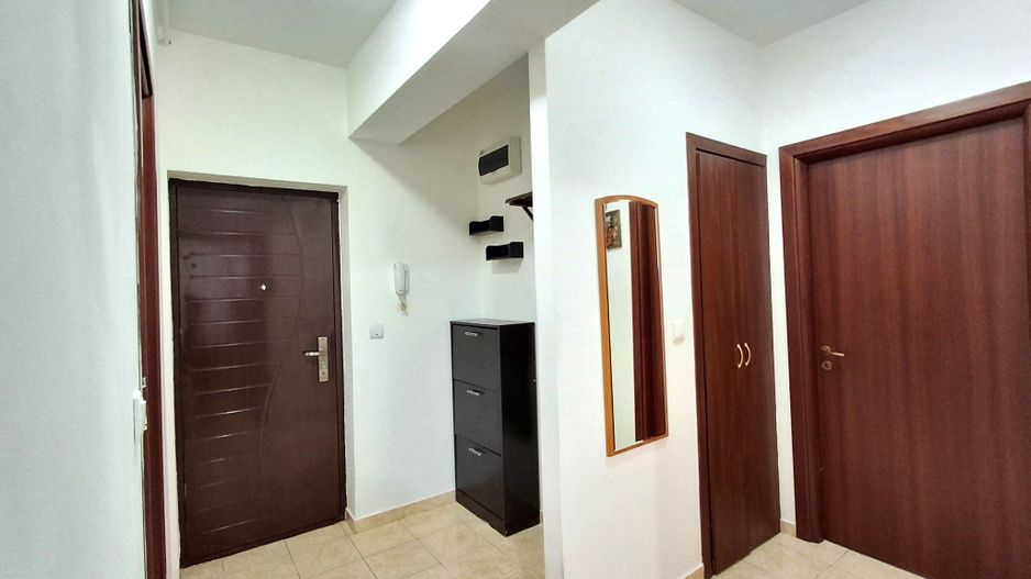 De Vanzare Apartament 2 Camere - Poză 1