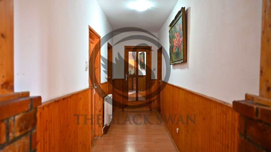 Casa cu 7 camere de vanzare | Zona Centrala, Baicoi | Comision 0% - Poză 21