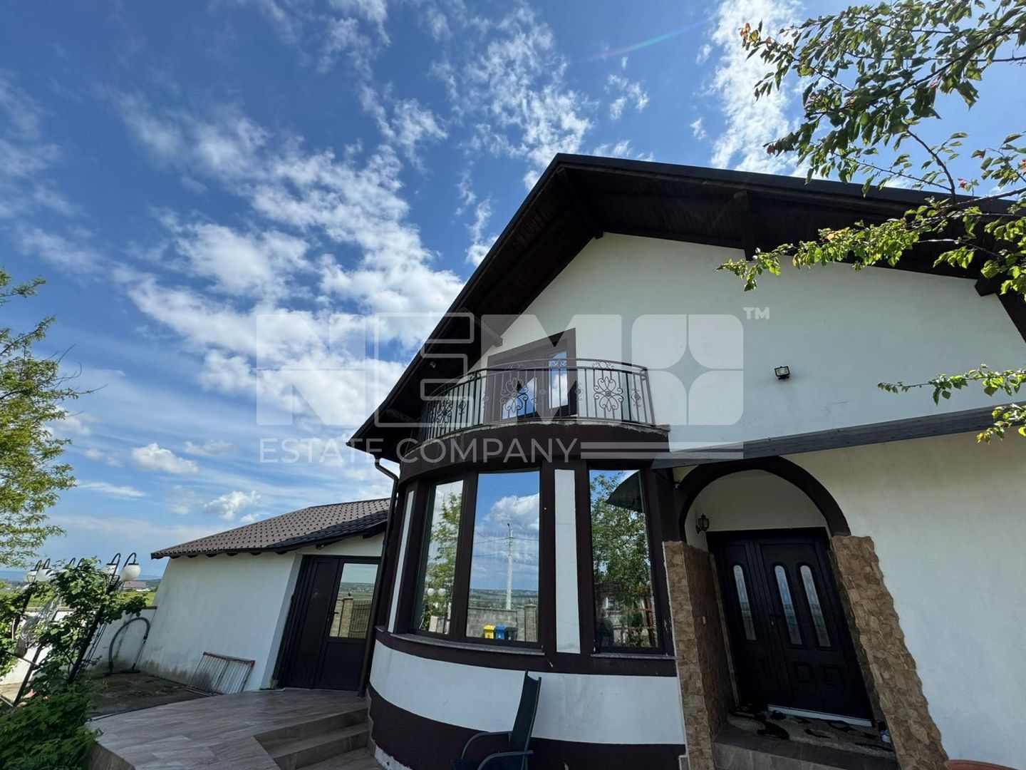 CASĂ DE VÂNZARE | LUNCUȘOARA, UDEȘTI, JUDEȚUL SUCEAVA | PREȚ: 350.000€ - Poză 3