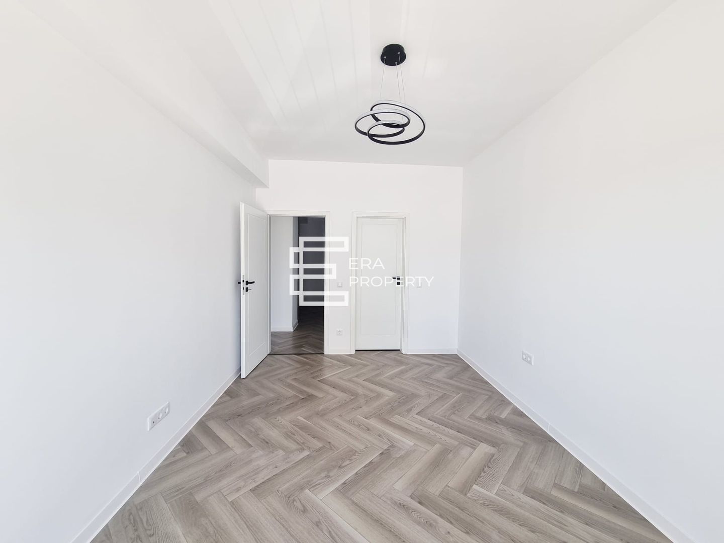 Apartament 3 camere -71 mp- ETAJ 1 - la cheie -boxa - intabulat-Selimbar - Poză 5