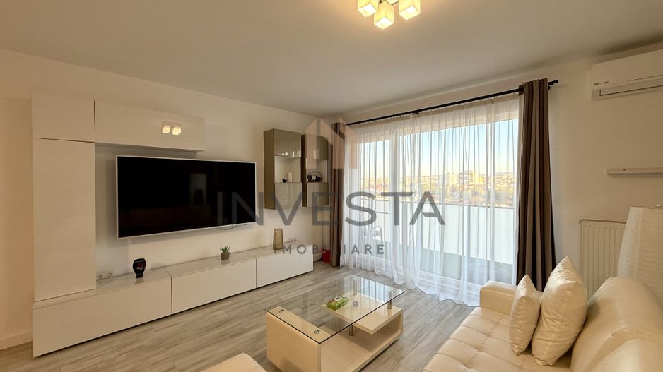 Apartament elegant cu 3 camere și terasă generoasă – zona centrală - Poză 1