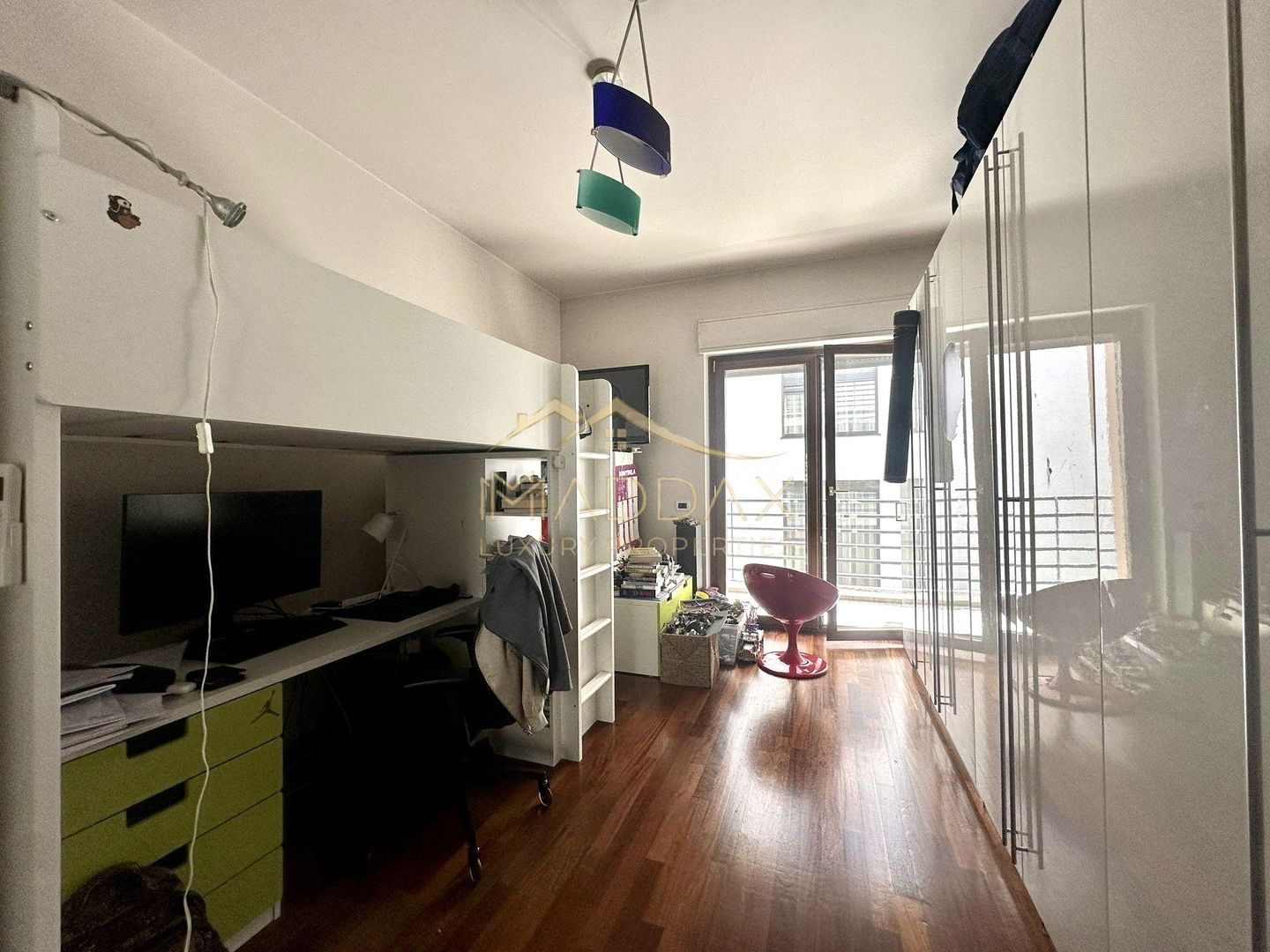 Apartament cu 4 camere *192mp* // Primaverii - Poză 12