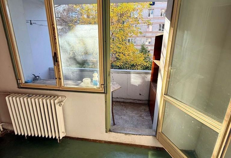 Vânzare apartament 3 camere, decomandat, etaj 1/4 – 66,79 mp + boxă – Drumul Tab - Poză 5