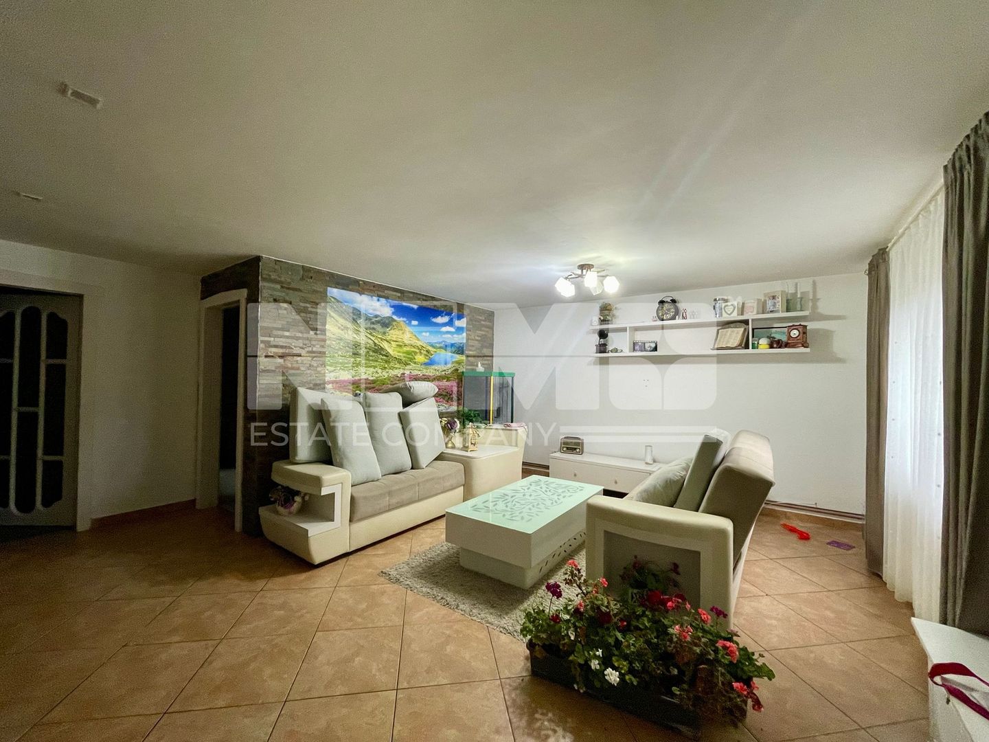 CASA 5 CAMERE | ZONA CENTRALA SAT | COMPLET UTILATA | VOITINEL - Poză 4