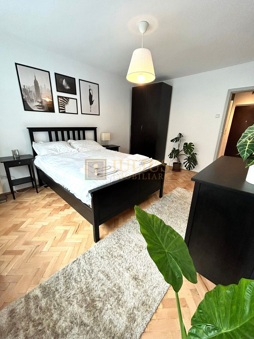 Apartament la Punctele Cardinale, langa Medicina - Poză 8