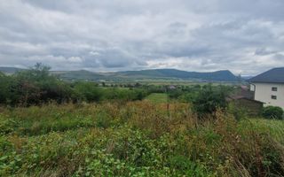 De vanzare ! Teren intravilan intr-o zona premium - Poză 1