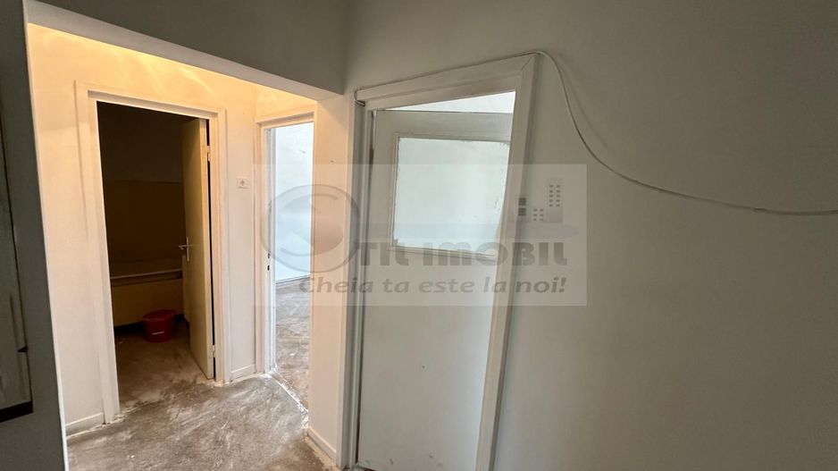 Apartament 3 camere, 70mp, 2 balcoane – Podu Roș  125000 euro - Poză 4