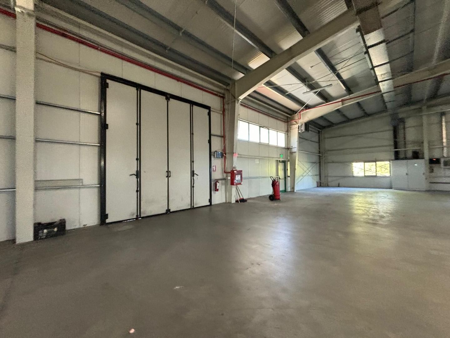 Hala 5000 mp dotata pentru productie si depozitare ISU categoria D - Poză 30