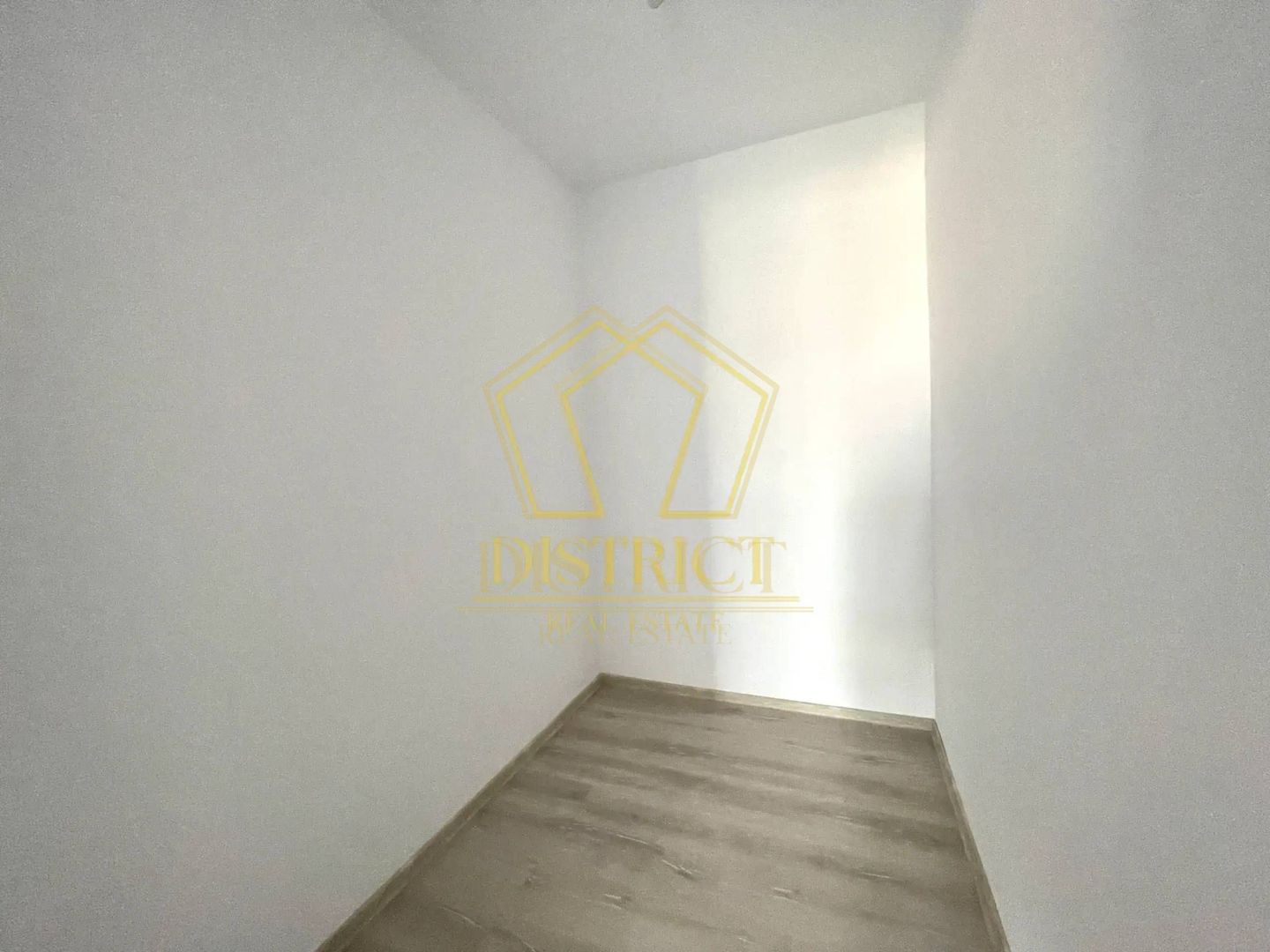 Apartament cu 3 camere si 2 bai | Braytim | ESO PETROL - Poză 6