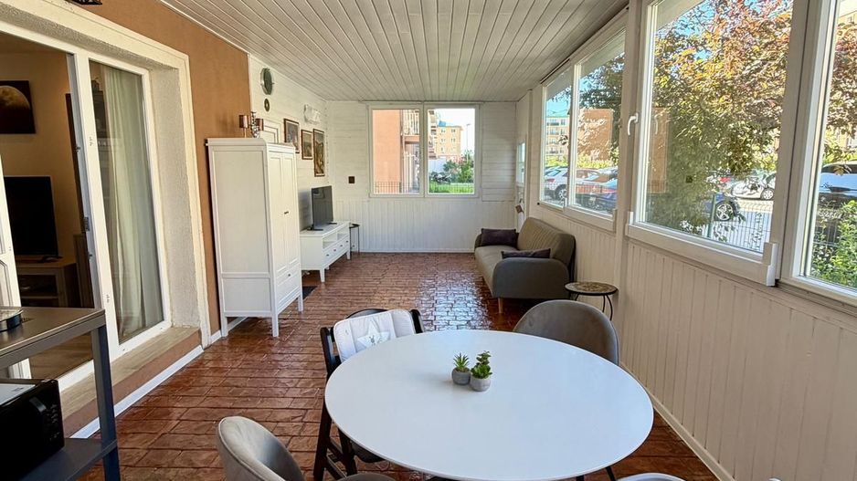 COSMOPOLIS - Apartament cu 3 camere si gradina, mobilat si utilat. - Poză 11