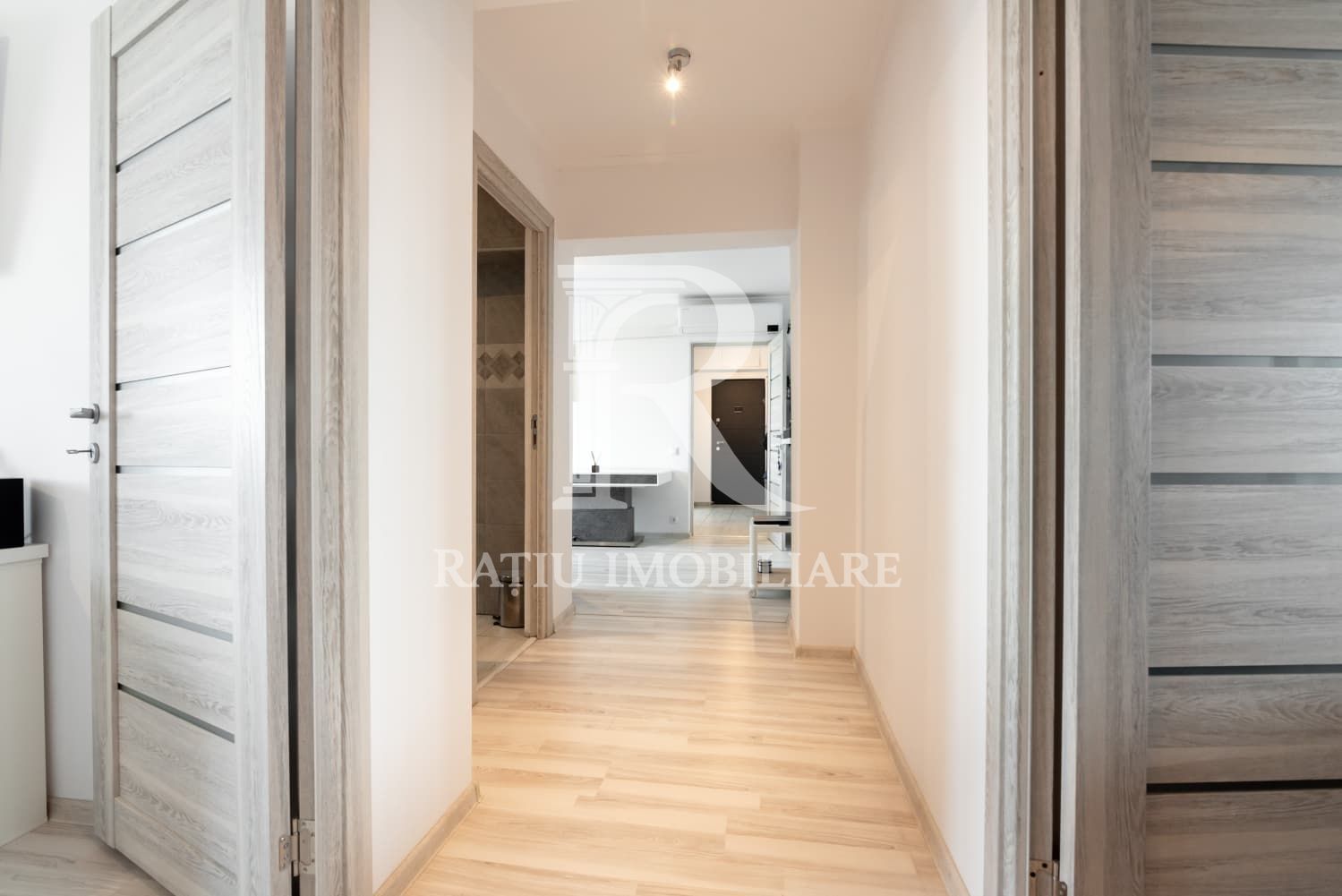 Apartament cu 3 camere  | Panorama | Nufarul | Oradea - Poză 9