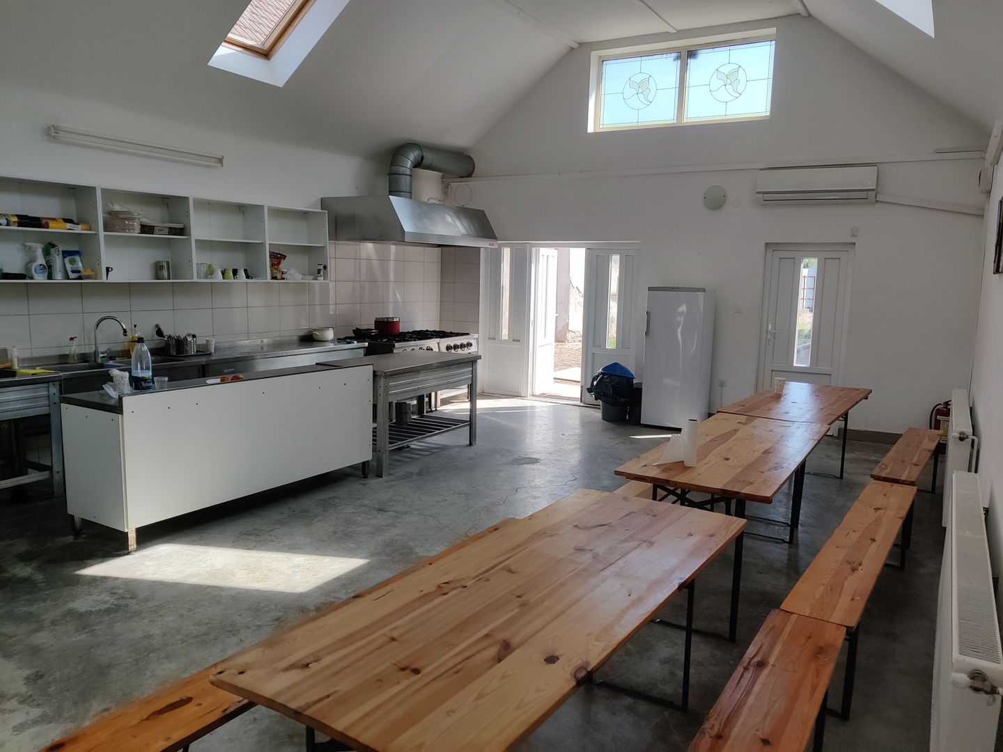 IDEAL PENTRU GRADINITA/SCOALA /AZIL BATRANI / ORFELINAT - Poză 24