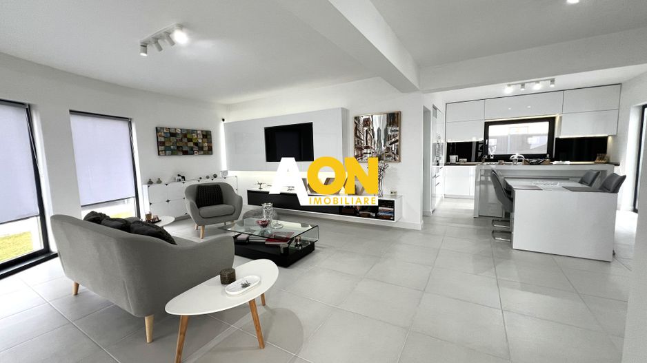 Casa individuala superfinisata, 3 camere, 2 bai,  500mp teren - Poză 1