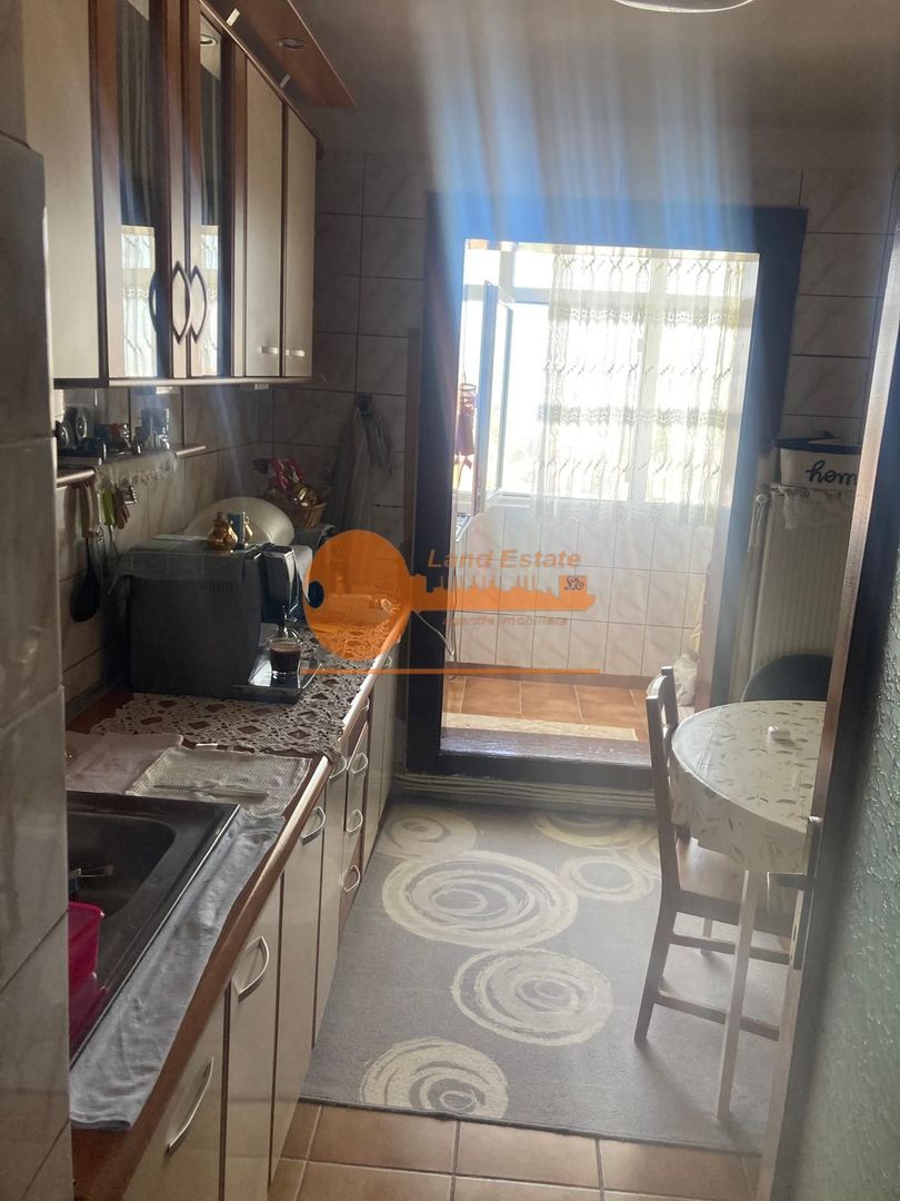 Apartament 3 Camere Zona Uverturii- Centrala Termica - Poză 1