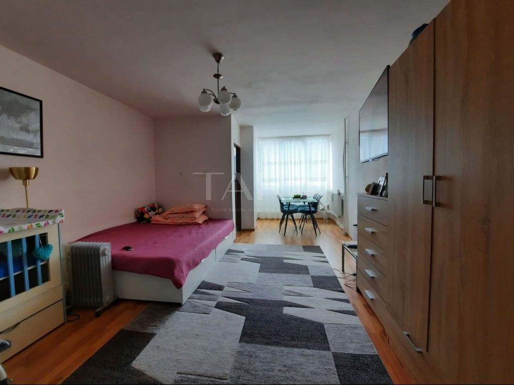 Garsonieră confort marit, cu balcon, zona linistita, Cluj-Napoca. - Poză 1