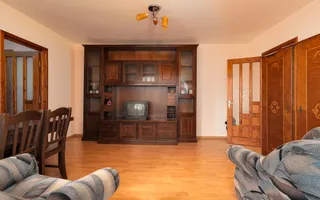 Apartament 3 camere, două băi - Str. Bogdan Dragoș - Poză 11