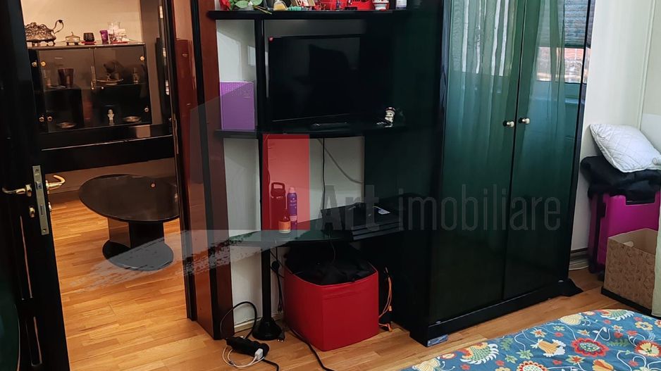Apartament 4 camere cu centrală - Vasile Lascar - Poză 4
