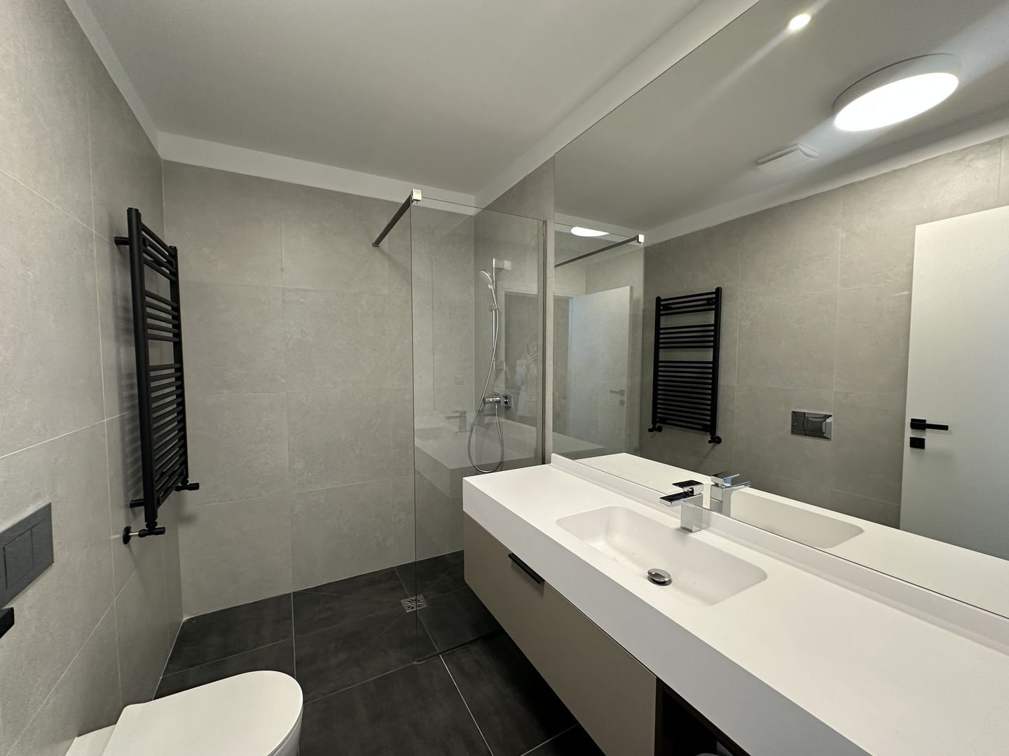 Lux și confort absolut într-un apartament de 2 camere – One Cotroceni - Poză 7