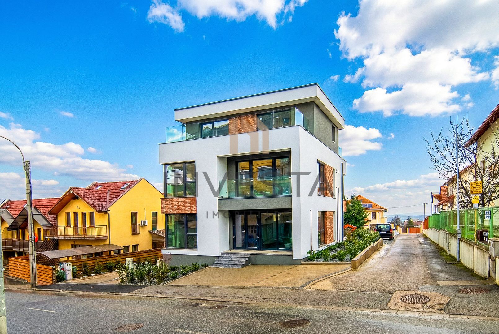 Oportunitate de investitie! Spatiu in proximitatea Grand Hotel Italia! - Poză 1